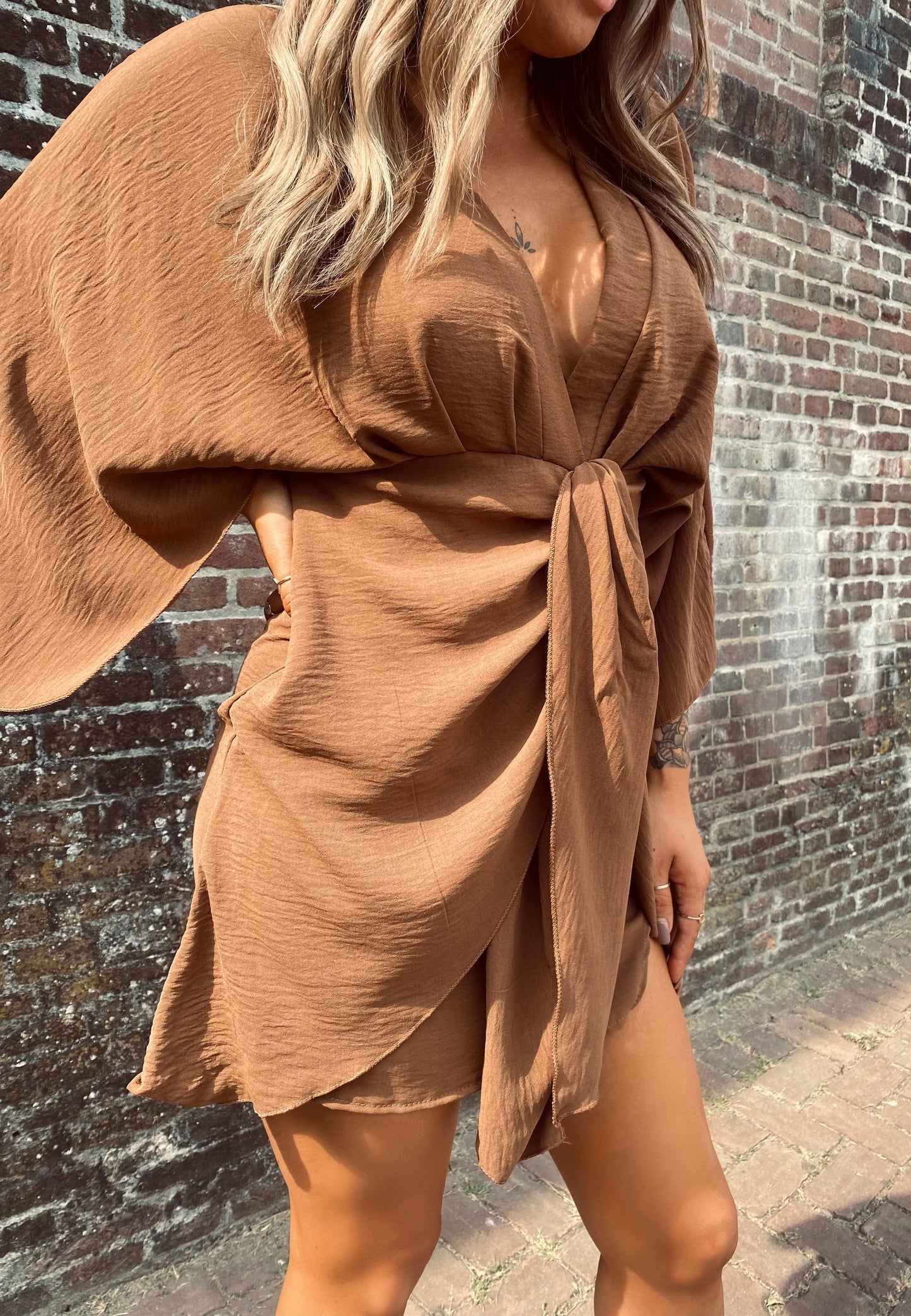 KNOTTED DRESS BROWN
